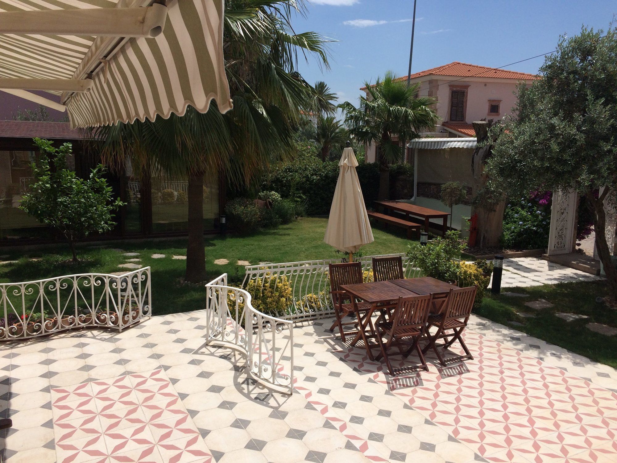 Cunda Has Konak Butik Otel Айвалик Екстер'єр фото